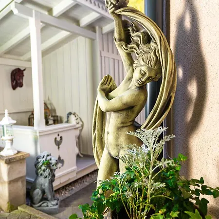 Daringer Apartment *